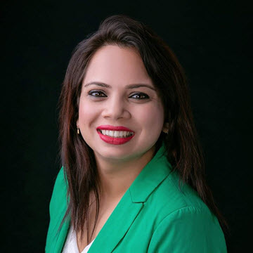 Dr Nikita Verma Female Dentist Brisbane